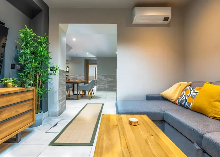 Stokes Croft Flat With Private Hot Tub *